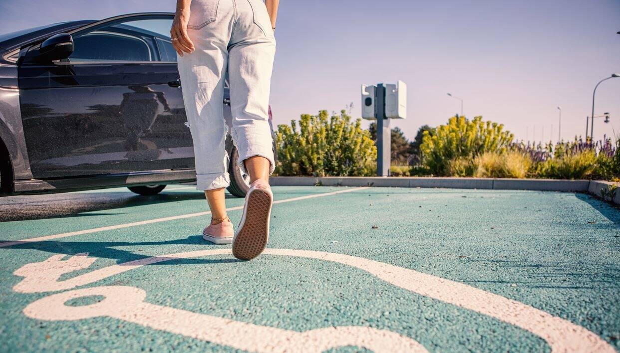 Votre épargne salariale pourra bientôt servir à acheter une nouvelle voiture ou un vélo électrique, rénover votre logement ou aider un proche