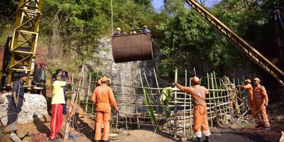 Ils sont piégés depuis dimanche: les 40 ouvriers bloqués après l'effondrement d'un tunnel en Inde sont 