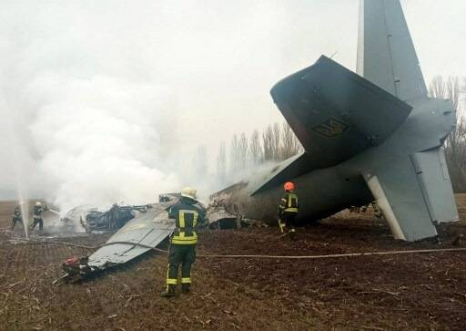 Guerre En Ukraine: Un Avion Militaire Ukrainien S'écrase Près De Kiev ...