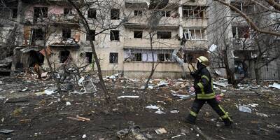 Guerre en Ukraine: tirs de missiles russes à Kiev, exode massif, plus de 137 morts... suivez notre direct