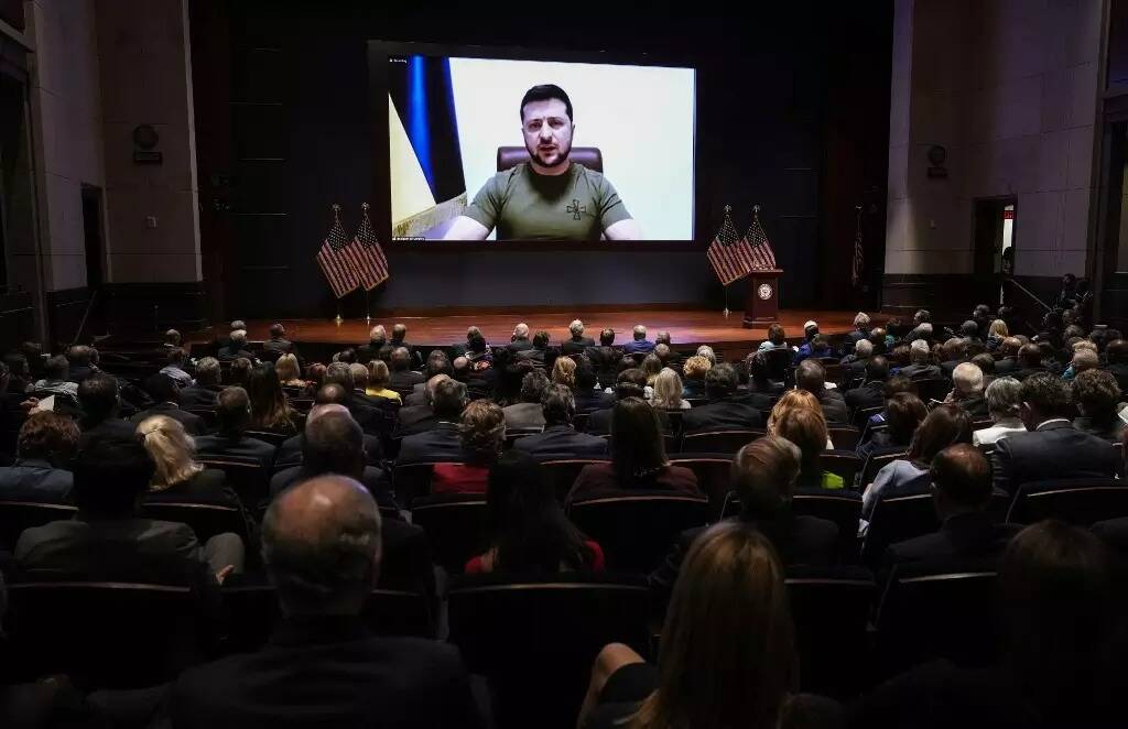 Reconnaissance de la Crimée, statut neutre, nonalliance avec des