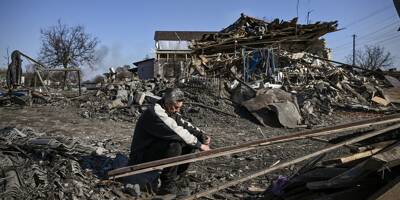 Guerre en Ukraine: la Chine n'aidera pas la Russie, Marioupol et Kiev ciblées, des habitants 