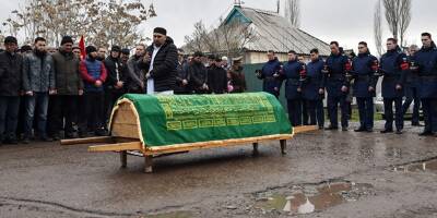 Au Kirghizstan, une petite ville enterre un soldat russe tué en Ukraine