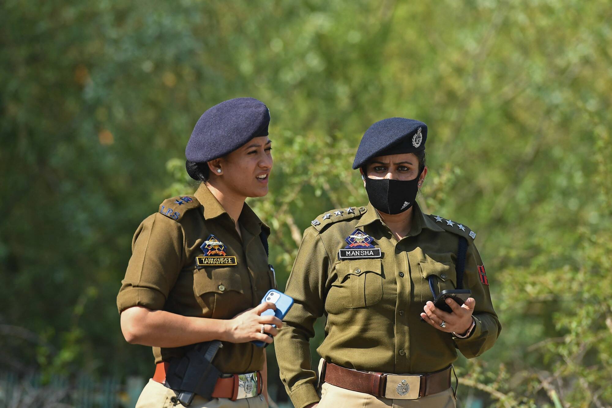 En Inde, des voleurs se font passer pour des responsables de l'irrigation et démantèlent un pont pour en voler la ferraille