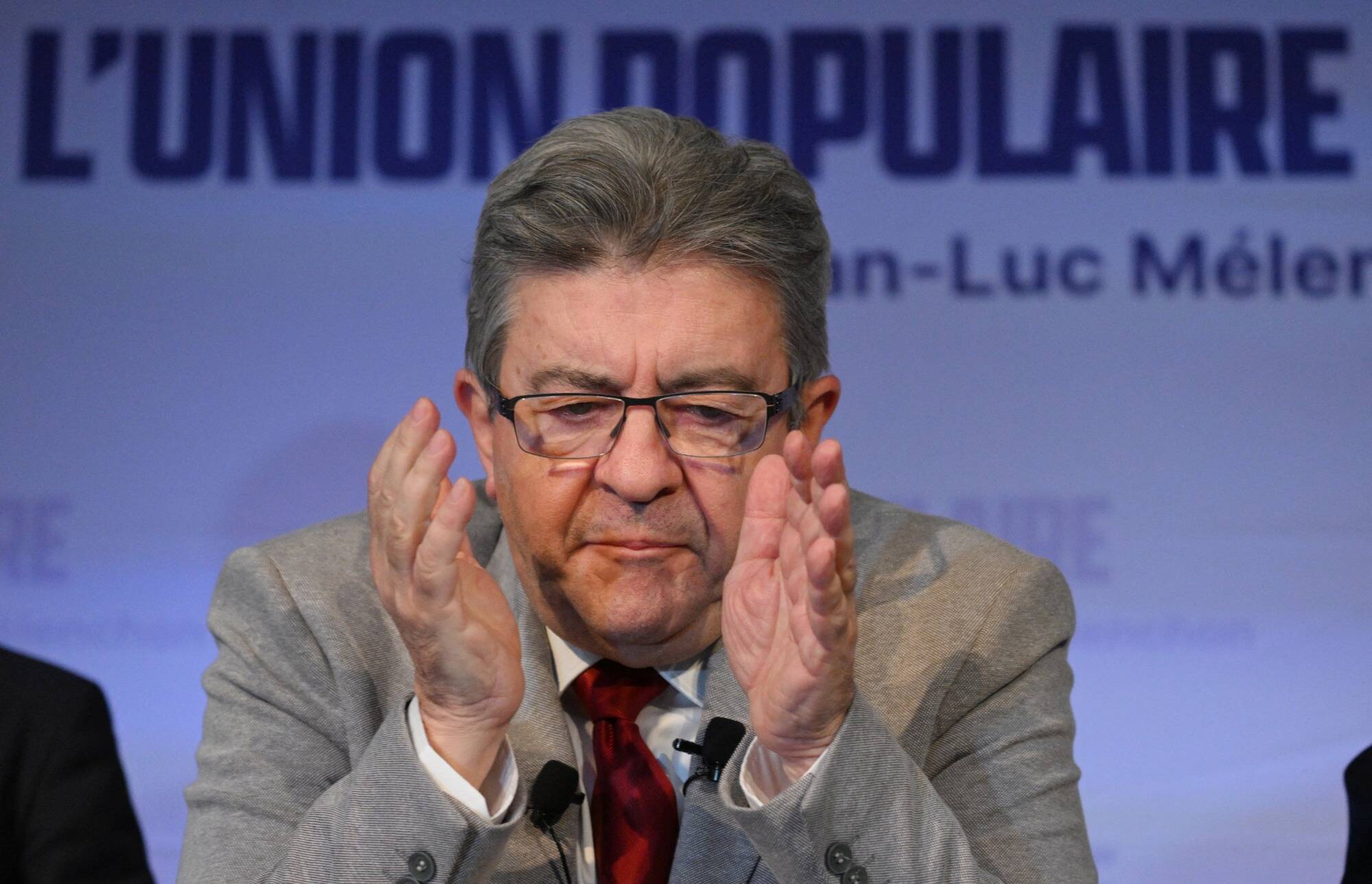 L'écart se resserre entre Marine Le Pen et Jean-Luc Mélenchon... Suivez en direct le 1er tour de l'élection présidentielle