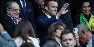 Emmanuel Macron sifflé au stade de France avant le coup d'envoi de la finale entre Nice et Nantes
