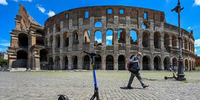 Réduction de la vitesse, parkings dédiés, location aux majeurs... Comment la ville de Rome entend réguler l'utilisation des trottinettes dans ses rues