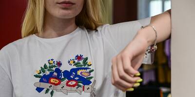 Tee-shirt avec missiles anti-char... comment la mode surfe sur le patriotisme de la guerre en Ukraine