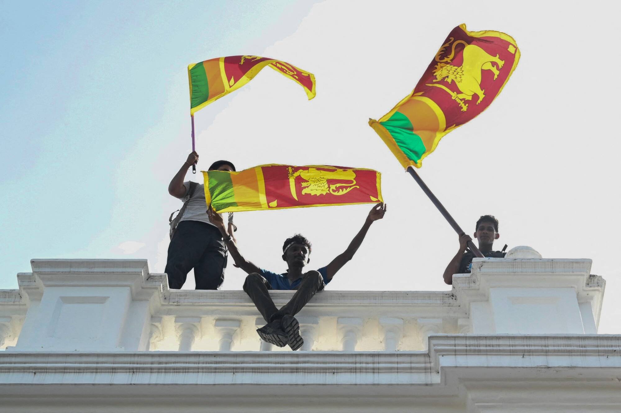 Sri Lanka: les manifestants annoncent leur départ des bâtiments occupés