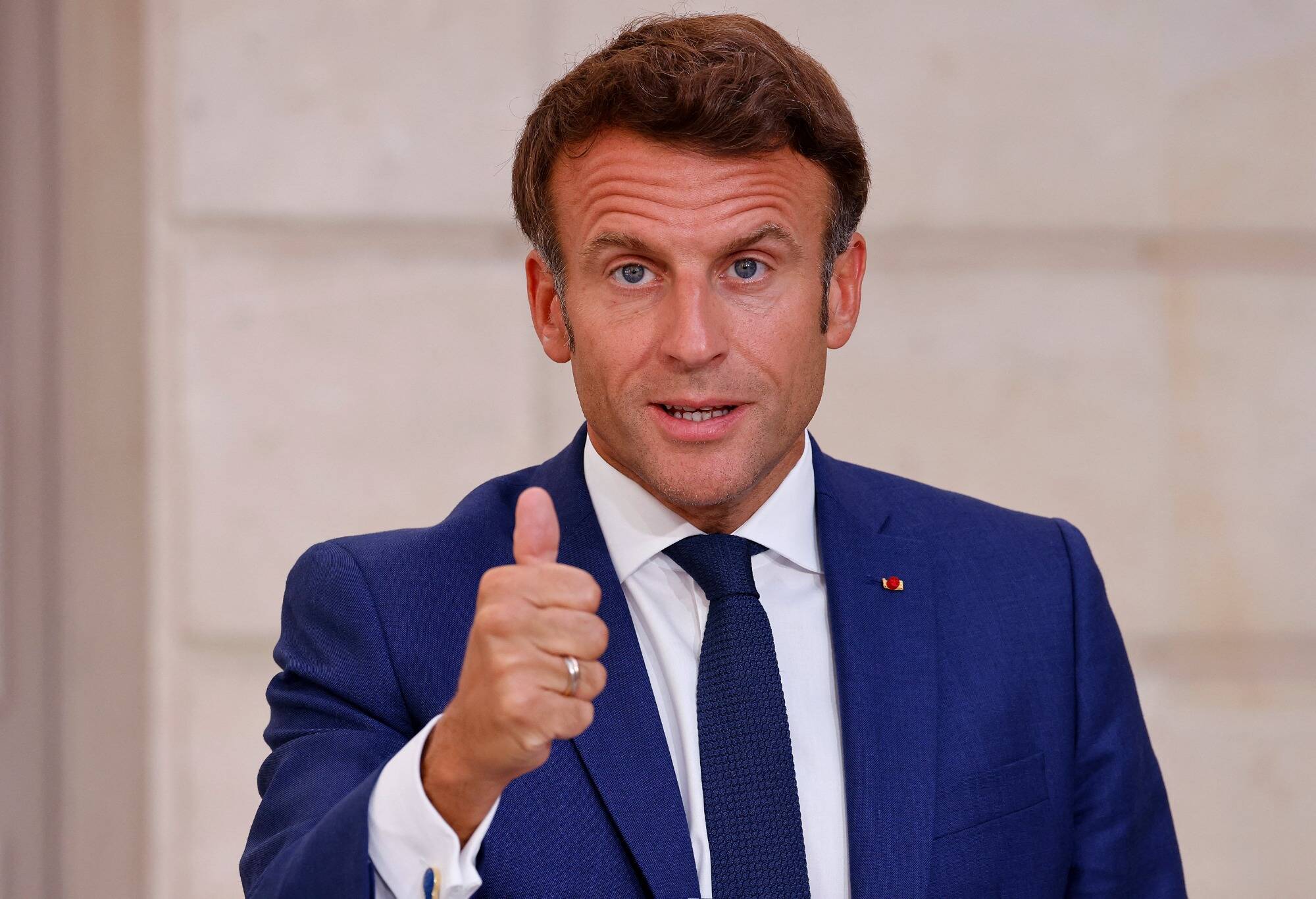 Emmanuel Macron exhorte les Français à "être au rendez-vous de la sobriété"