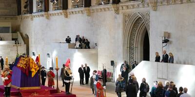 Arrivés à Londres, de nombreux chefs d'Etat se sont recueillis devant le cercueil d'Elizabeth II à Westminster Hall