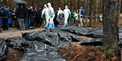 Sur 447 corps exhumés à Izioum en Ukraine, une trentaine présentent des 