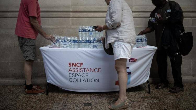 Vague de chaleur en Ile-de-France et JO: les transports déploient les grands moyens dans les gares