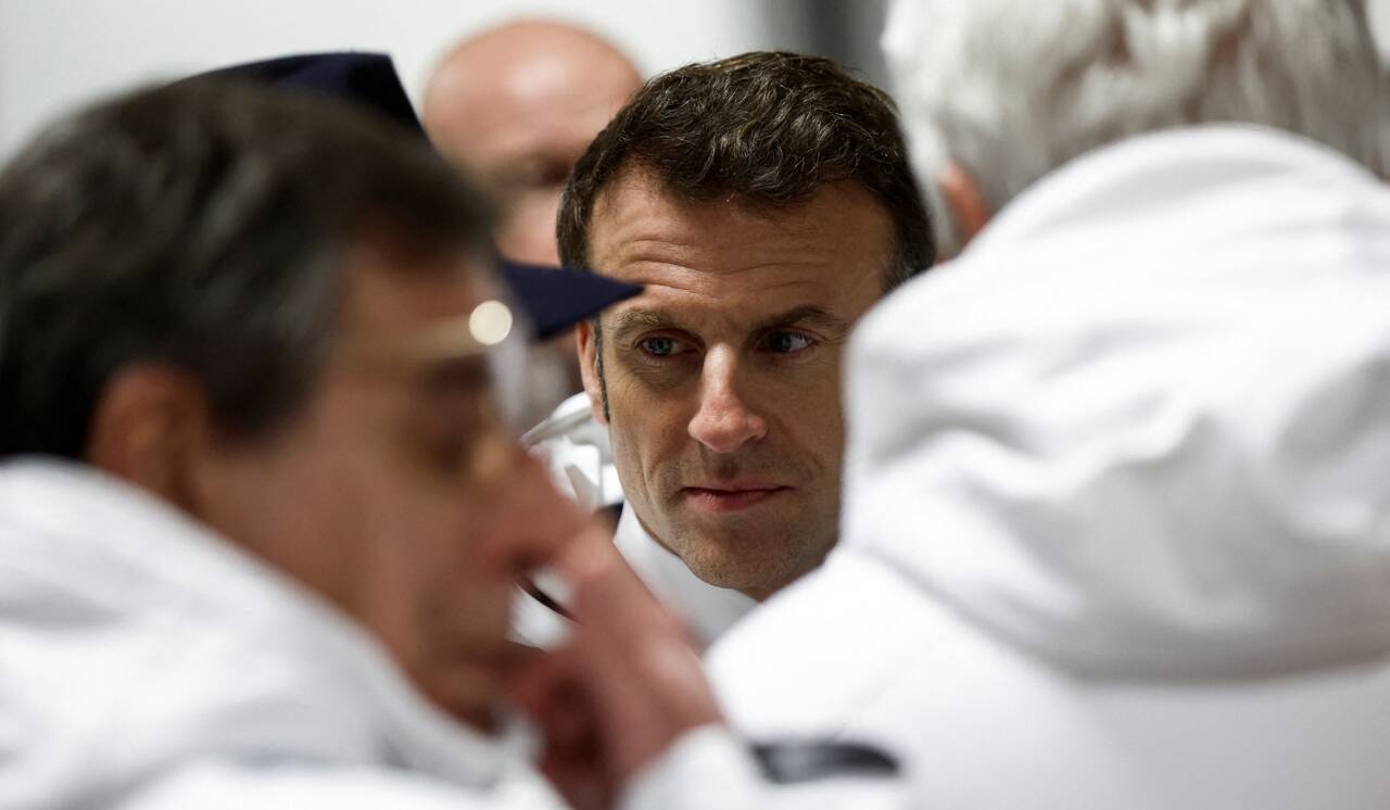 Il faut travailler un peu plus longtemps: Macron s'en remet au bon sens des français