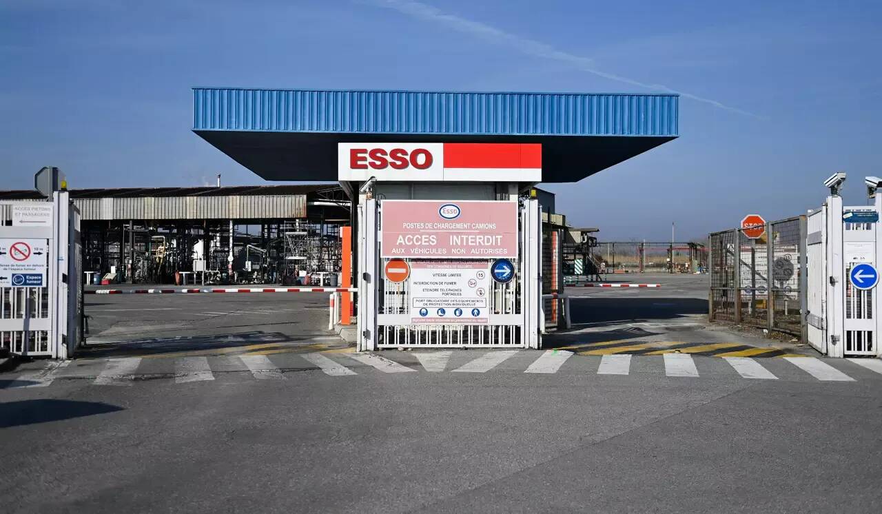 Esso annonce la vente de la raffinerie de Fos-sur-Mer, ExxonMobil réduit ses activités en France et supprime 677 emplois