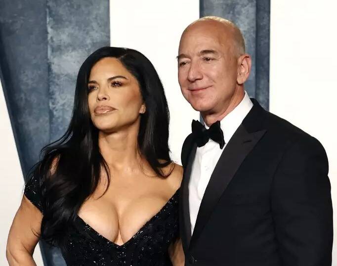 Jet-skis anti-paparazzi, anciens Marines, 80 vols privés... On fait le point sur le mariage mirobolant de Jeff Bezos et Lauren Sanchez à Venise
