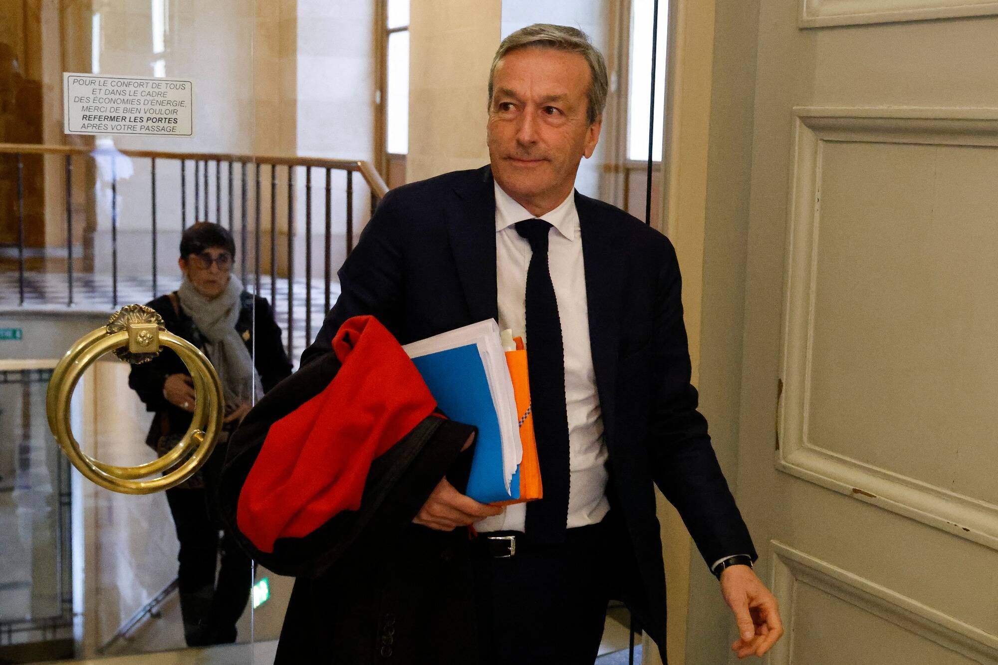 Remaniement du gouvernement Borne: le député MoDem Philippe Vigier arrive au ministère des Outre-mer