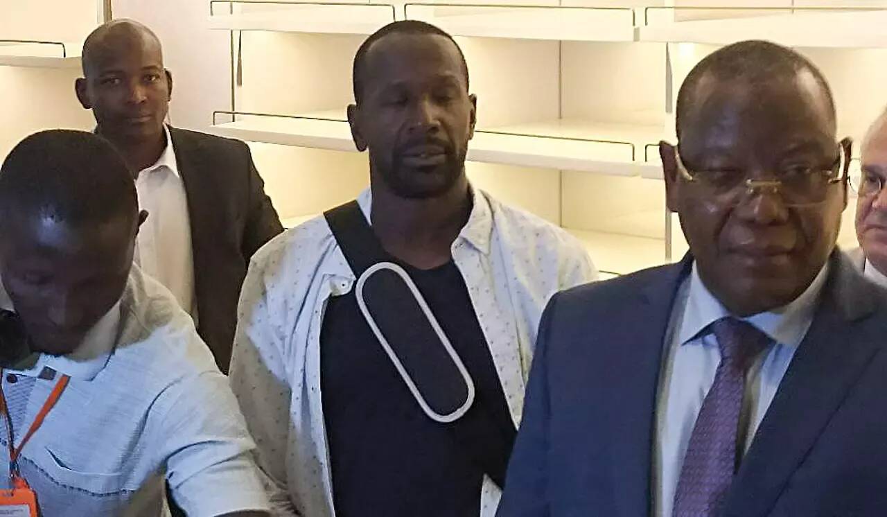 Le journaliste français Olivier Dubois, otage au Sahel depuis 2021, est attendu à Paris ce mardi à la mi-journée