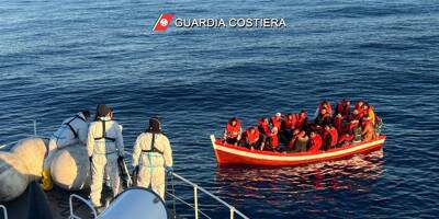 Les garde-côtes mobilisés pour sauver des milliers de migrants en Italie