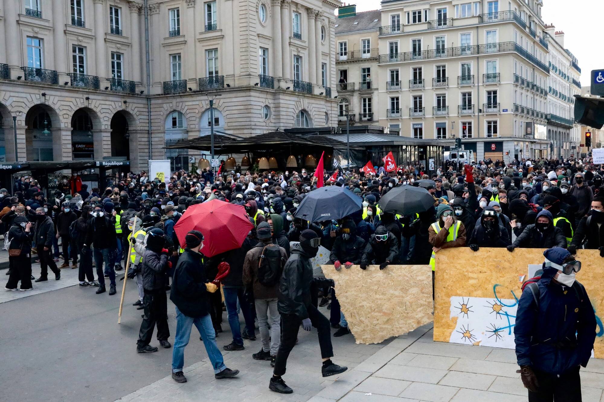 25.000 euros d'or volés dans une boutique lors de la manifestation de samedi à Rennes