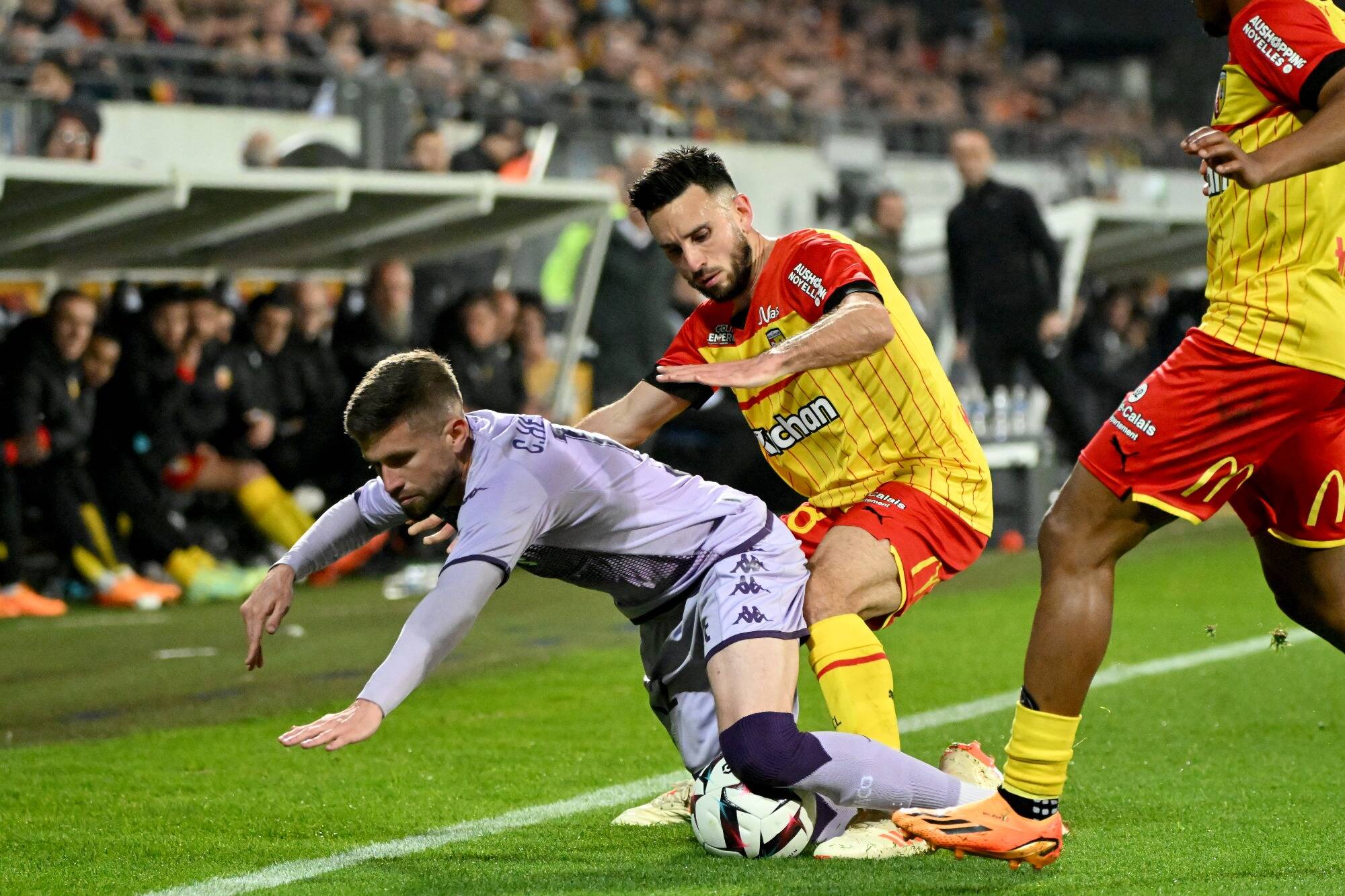 L'AS Monaco sombre à Lens (3-0), le podium de Ligue 1 s'éloigne