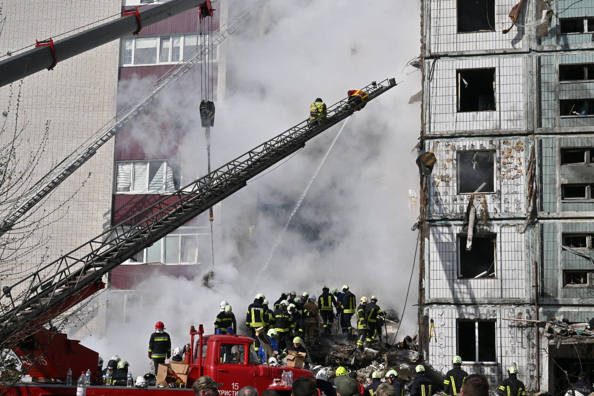 De Nouvelles Frappes Ukrainiennes Font Au Moins 2 Morts Dans Un Village ...