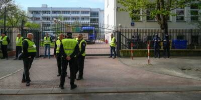 La Pologne saisit le bâtiment du lycée russe à Varsovie, Moscou promet une riposte