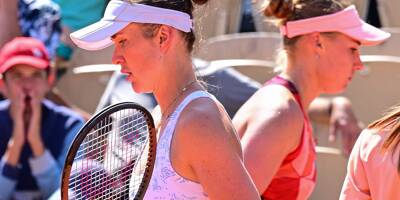 A Roland-Garros, la joueuse ukrainienne Elena Svitolina, victorieuse, ne serre pas la main de son adversaire russe Anna Blinkova