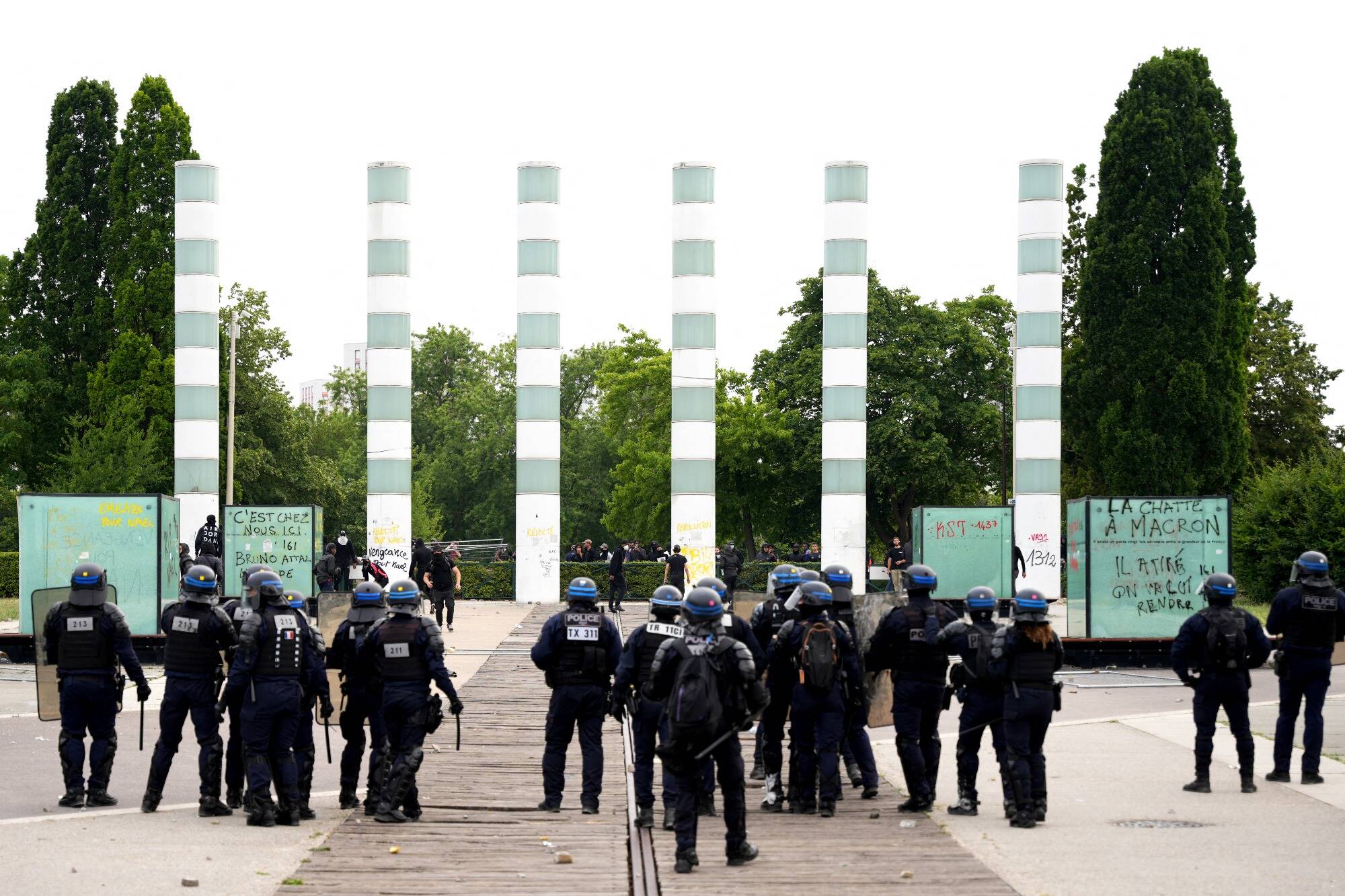 Après la mort de Nahel, les autorités s'attendent à "une généralisation" des violences au cours des prochaines nuits