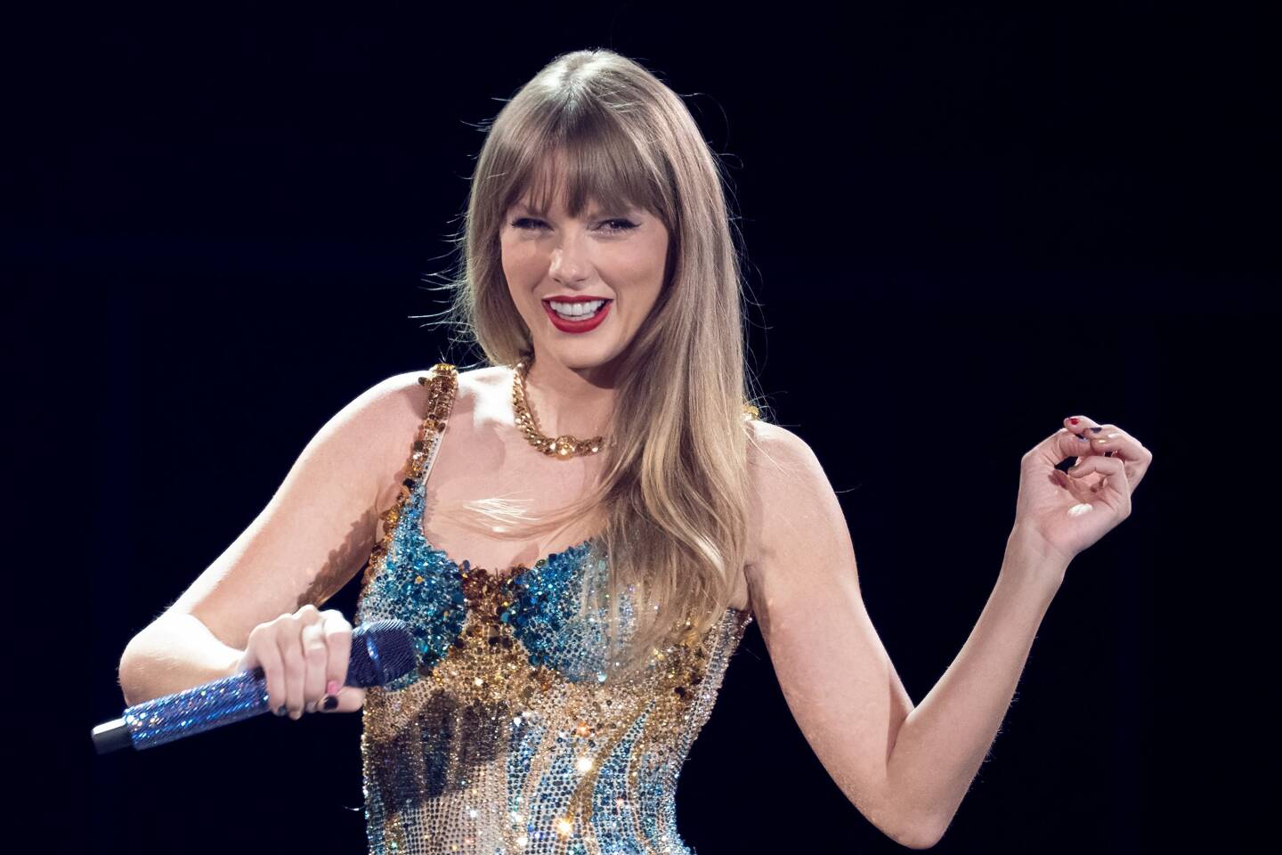 Taylor Swift voit la barre du milliard de dollars de recettes à portée de main avec les 106 dates -- à ce stade -- du "Eras Tour".