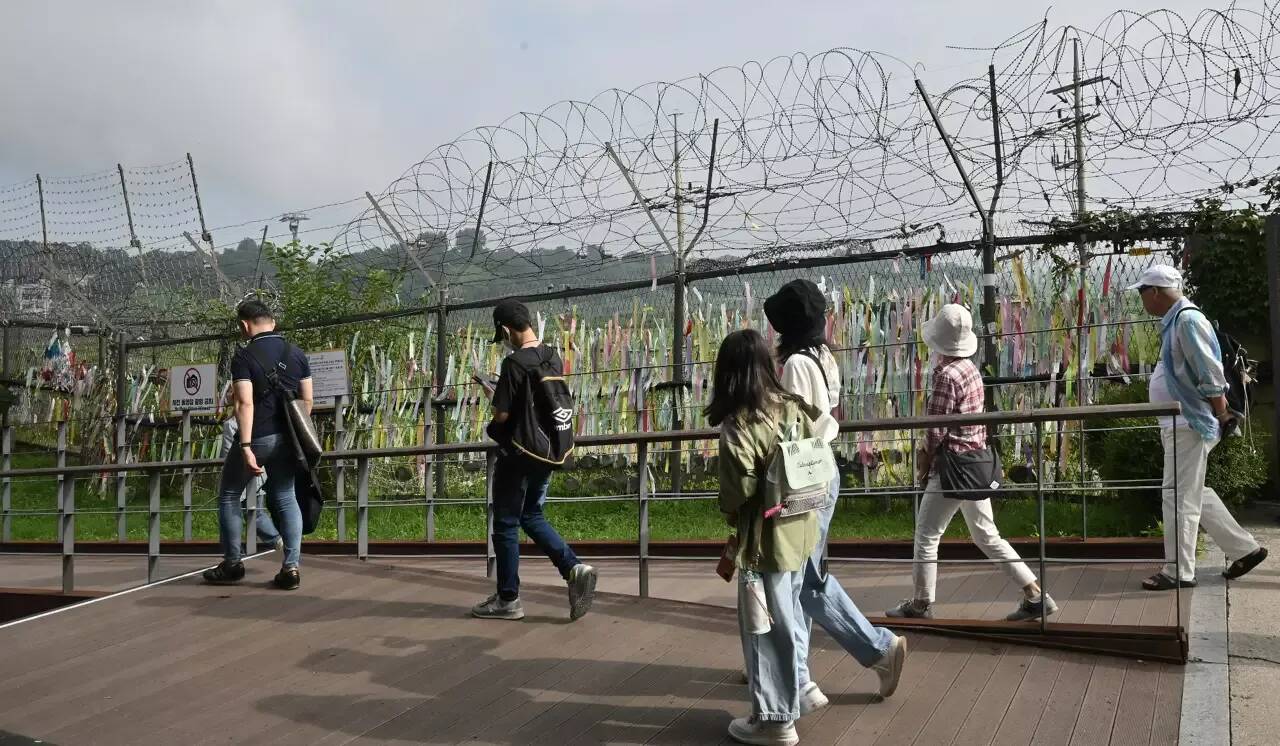 Tirs de sommation sud-coréens après le passage de la frontière par des soldats nord-coréens