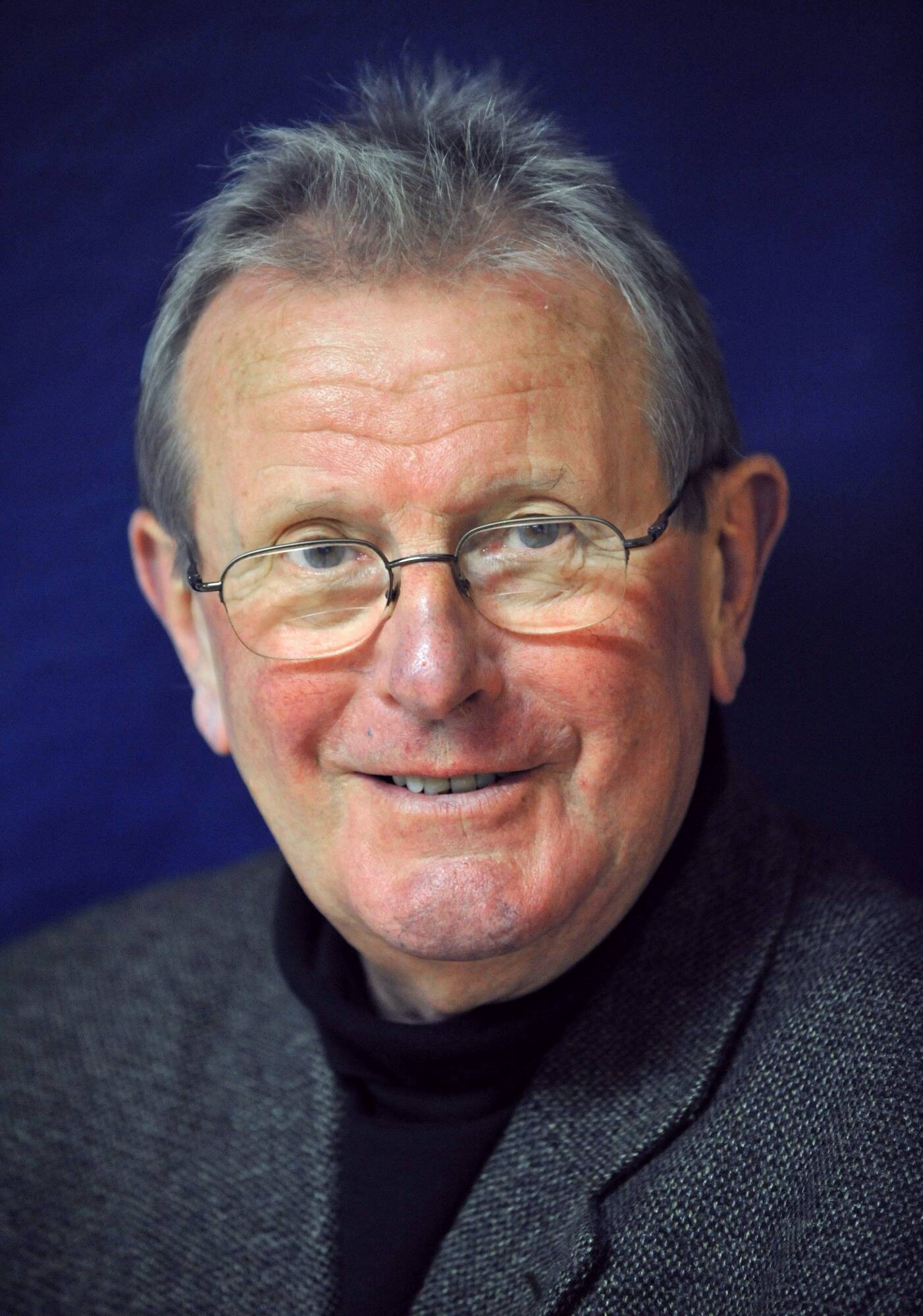 L'écrivain et auteur du "Pull-over rouge", Gilles Perrault est décédé à l'âge de 92 ans