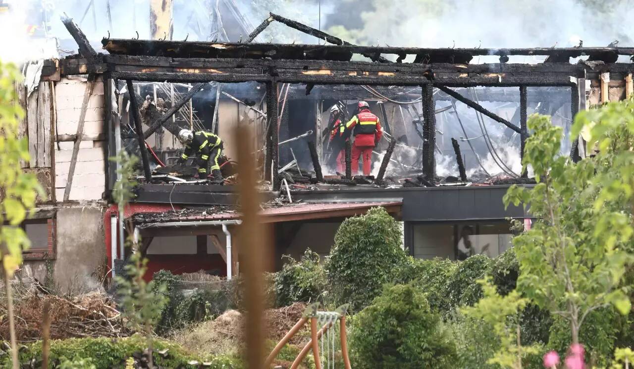 9 morts, 2 disparus, origine de l'incendie... Ce que l'on sait sur le feu qui a ravagé un gîte accueillant des personnes handicapées