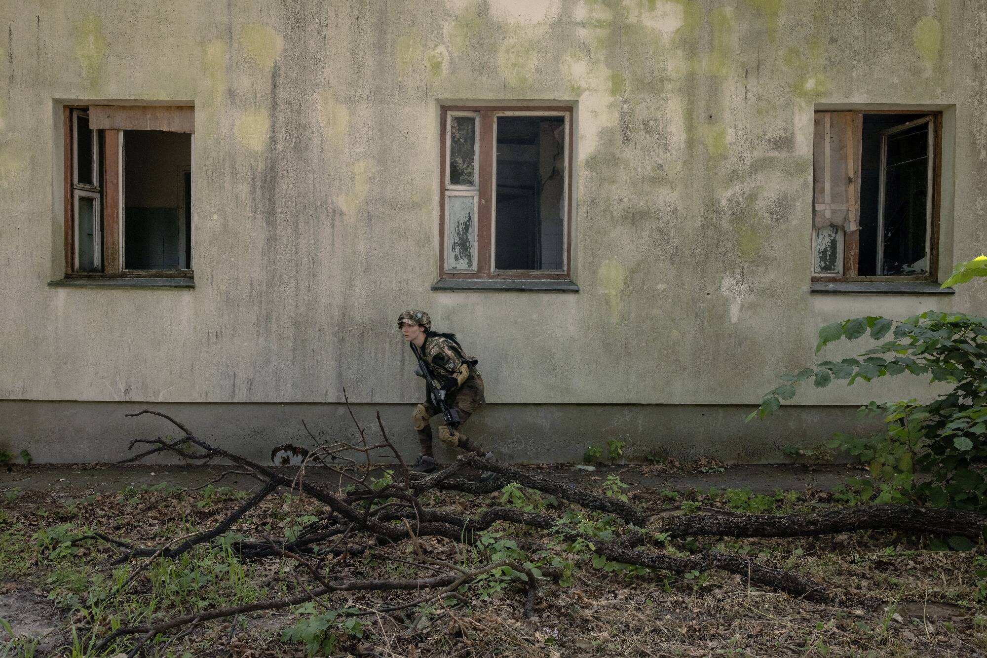 Guerre en Ukraine: six morts, dont un bébé, dans un bombardement russe dans le sud du pays