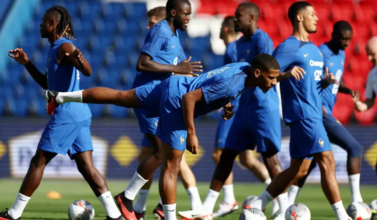 Equipe de France de football: le défenseur de l'OGC Nice Jean-Clair Todibo confirmé avec les Bleus, première pour Warren Zaïre-Emery