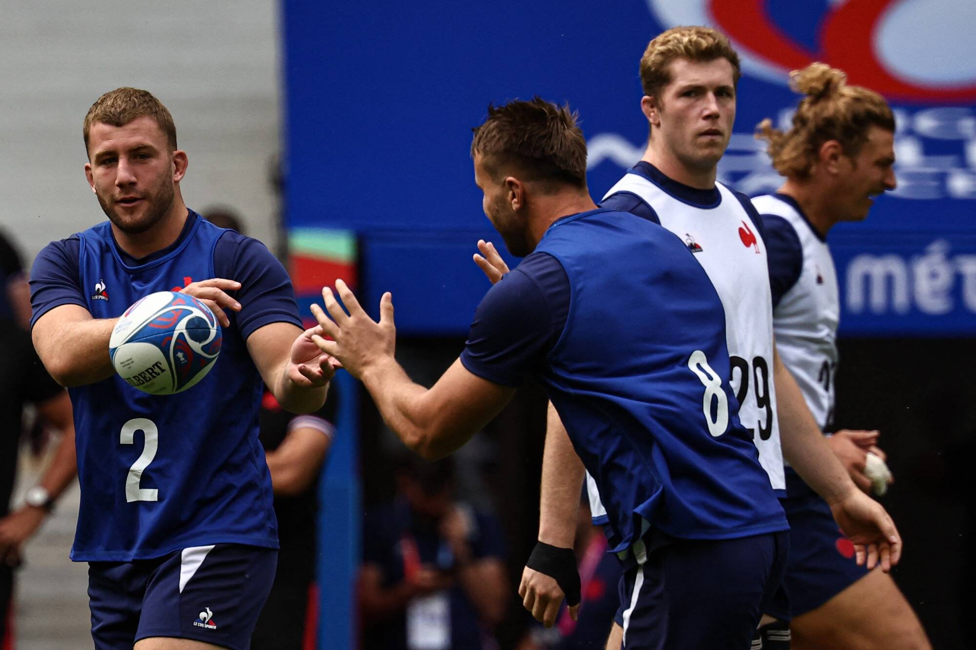 Coupe du monde de rugby: à la veille de France - Uruguay, Pierre Bourgarit prévient: "on aurait beaucoup à perdre de les prendre de haut"