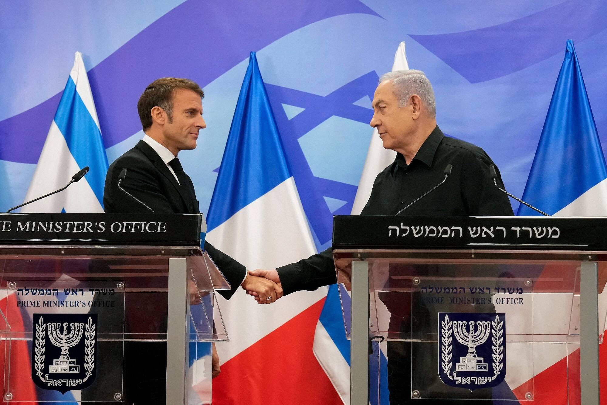 Guerre Israël-Hamas en direct: Emmanuel Macron propose que la coalition contre l'Etat islamique "puisse lutter aussi contre le Hamas"