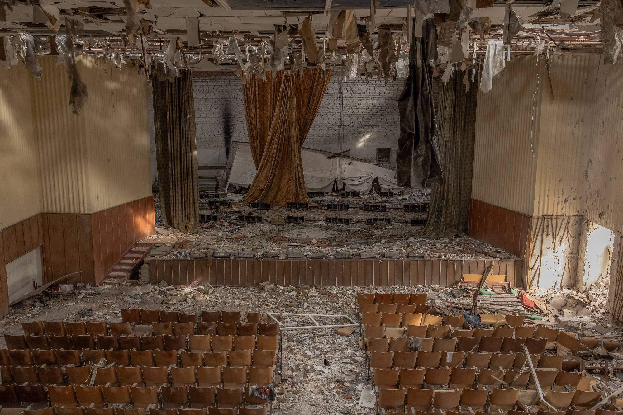 Guerre en Ukraine: un an après la libération de Kherson, les civils toujours sous les bombes russes