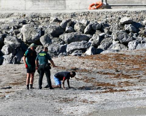 Une Centaine De Migrants Arrivent A La Nage Dans L Enclave Espagnole De Ceuta Nice Matin Une Centaine De Migrants Arrivent A La Nage Dans L Enclave Espagnole De Ceuta Nice Matin
