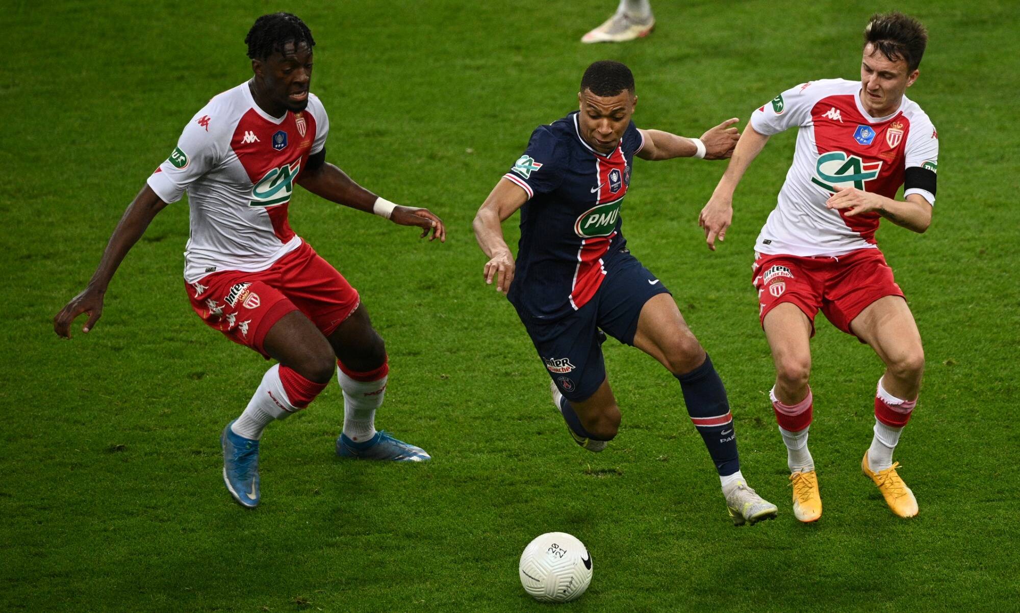 REVIVEZ. L'AS Monaco S'incline 2-0 Face Au PSG En Finale De La Coupe De ...