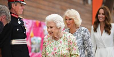 La reine Elizabeth II dit que Camilla devrait devenir reine consort
