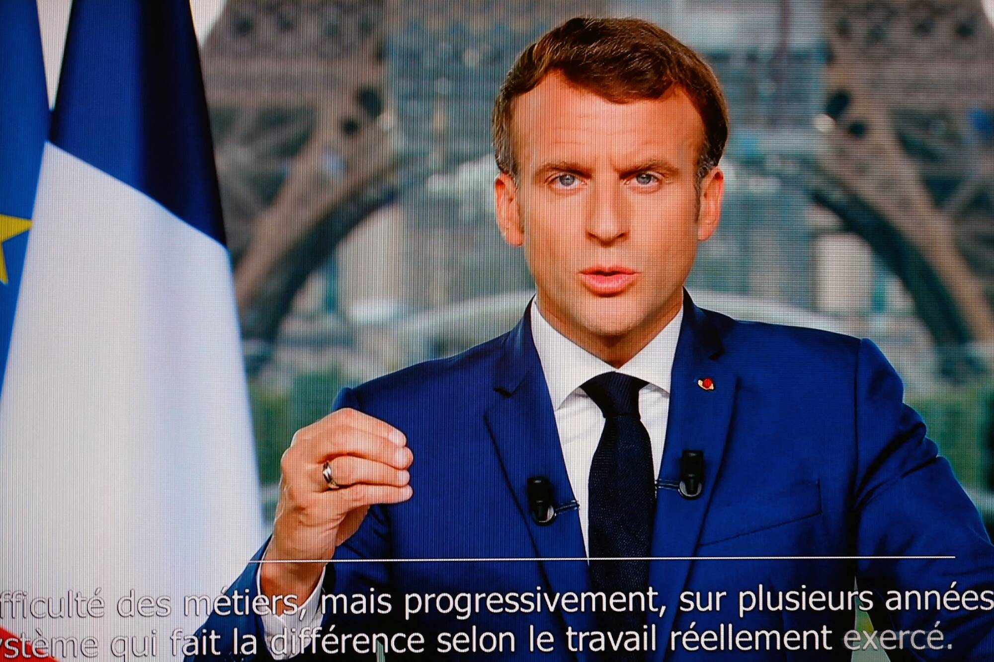 Emmanuel Macron annonce "un plan d'investissement" à la rentrée pour "bâtir la France de 2030"