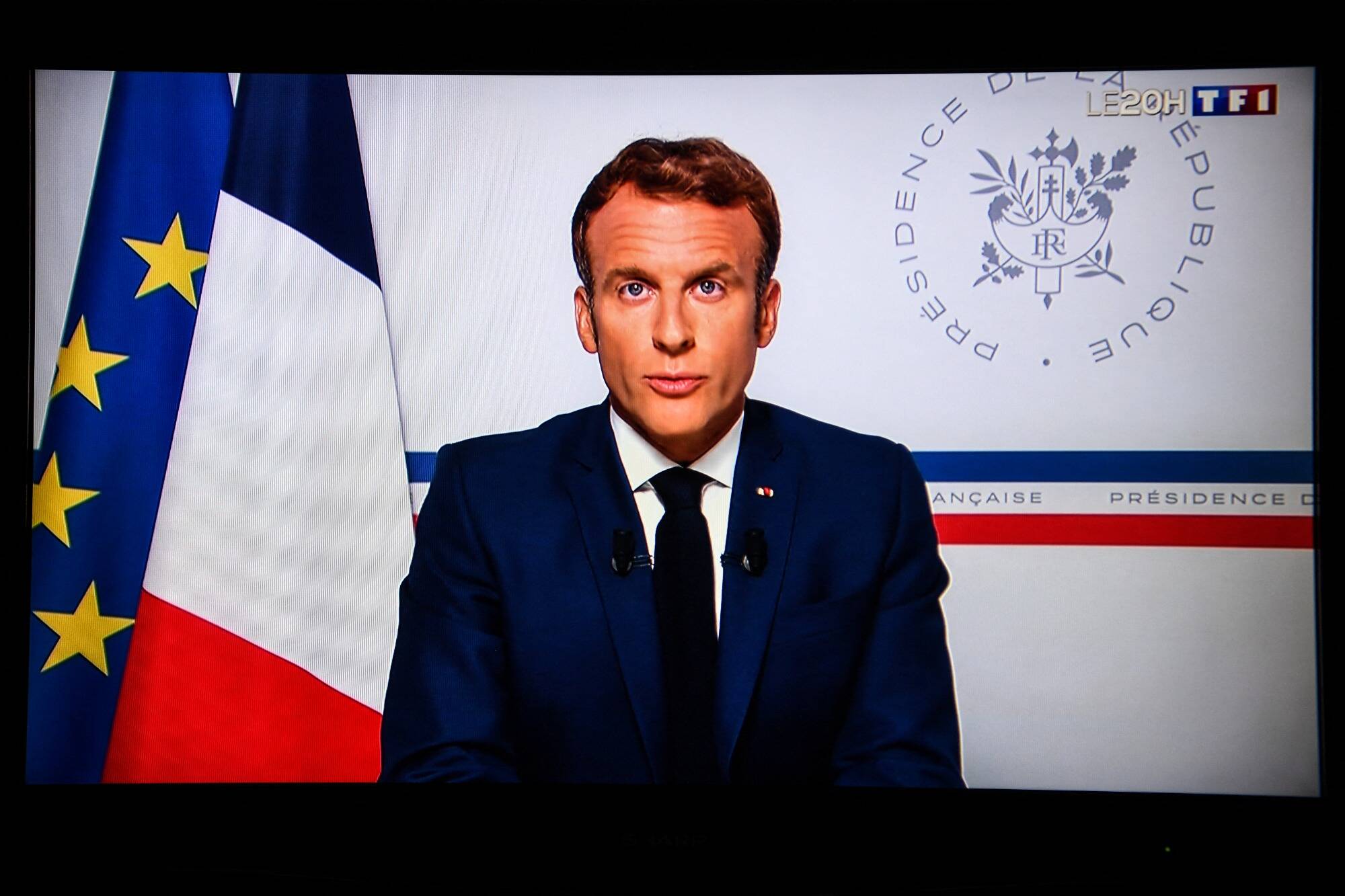 Emmanuel Macron défend son bilan sur TF1 ce mercredi soir, ses rivaux dénoncent une atteinte à l'équité
