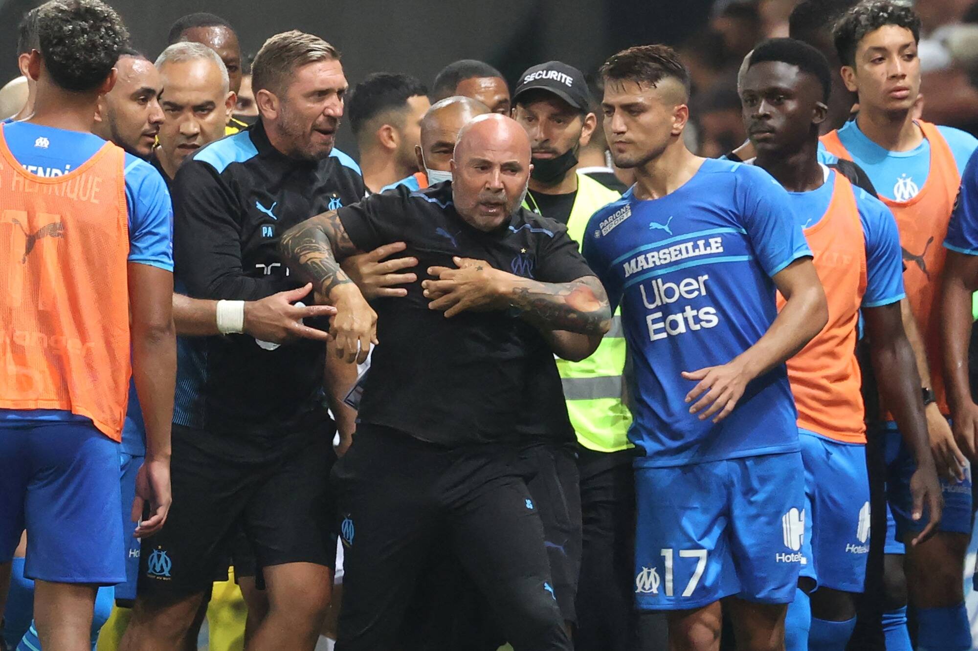 "Je demande à nos supporters de ne pas se venger": après le violent derby OGC Nice-OM, Sampaoli calme le jeu