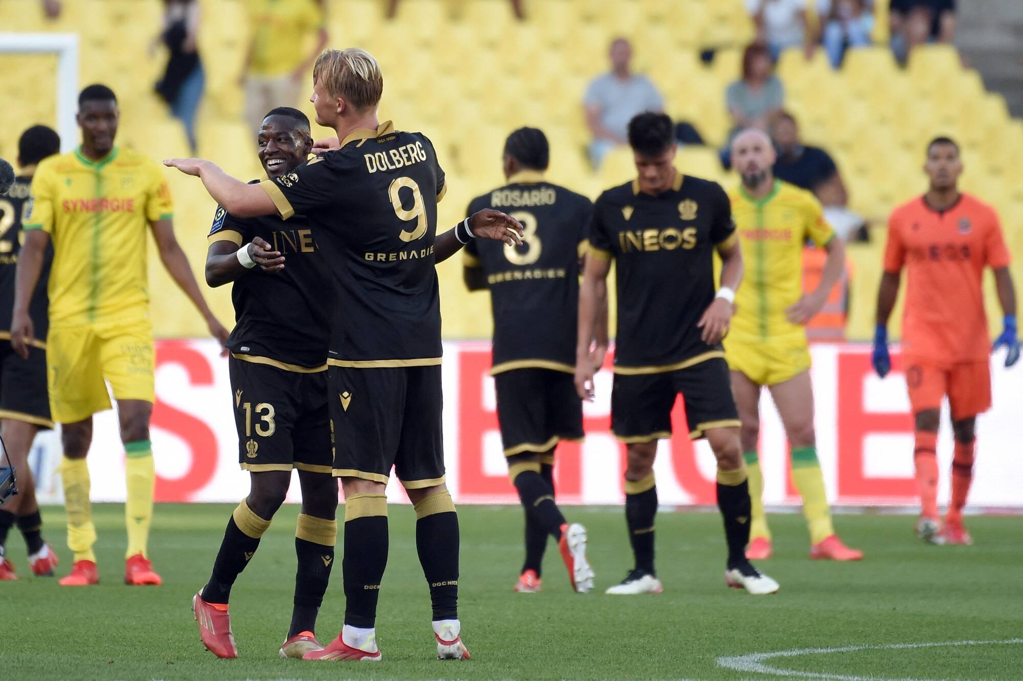 Il jette une bouteille sur la pelouse, un supporter nantais interpellé après la rencontre Nantes-OGC Nice