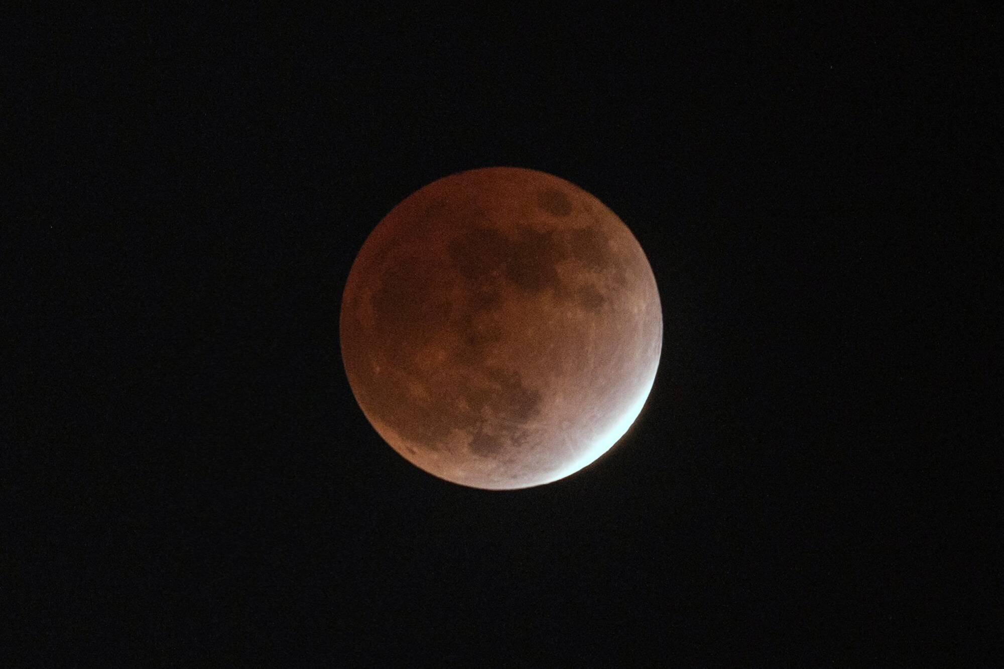 La Lune va rougir lors d'une éclipse dans la nuit de ce dimanche à lundi