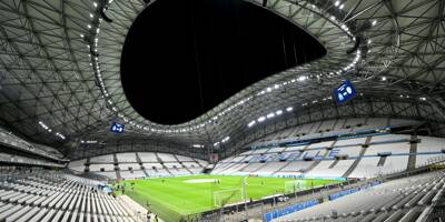 JO-2024: le relais de la flamme achève sa première journée en France au Stade Vélodrome