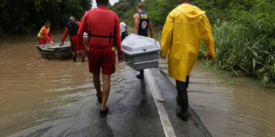 Les inondations à Petropolis, près de Rio au Brésil, ont fait au moins 34 morts