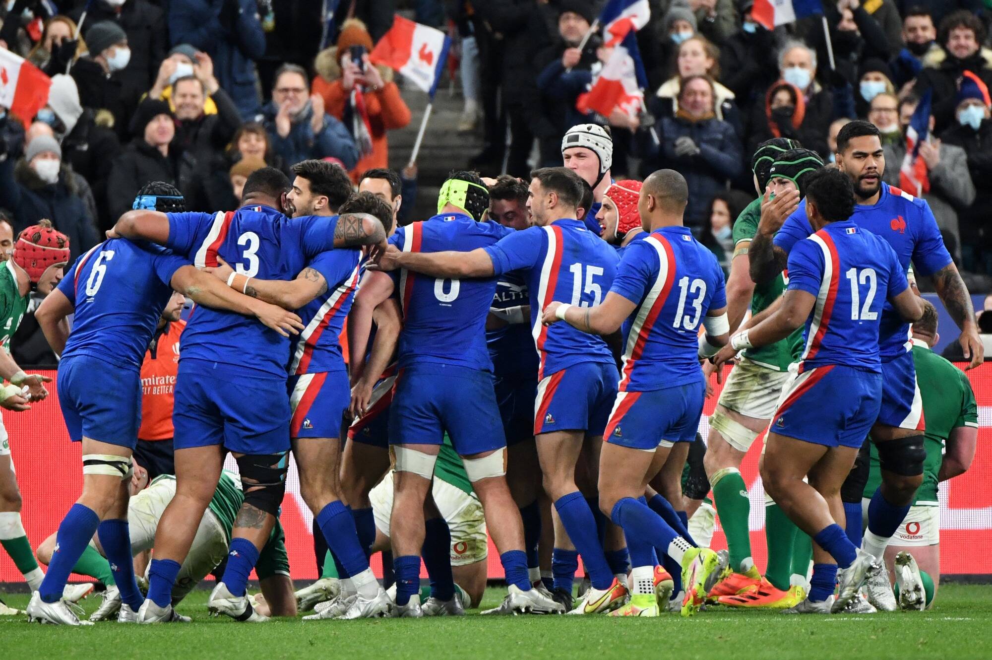 Les Bleus s'imposent devant l'Irlande (30-24) et conservent la tête du Tournoi des 6 nations