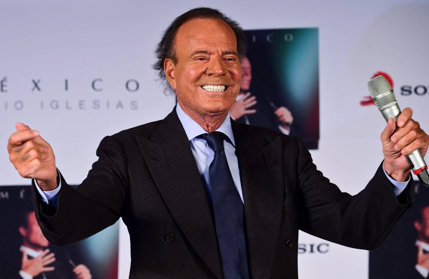 C'est à son arrivée à Punta Cana que Julio Iglesias été contrôlé par les services de l'aéroport après la saisie de ses valises.